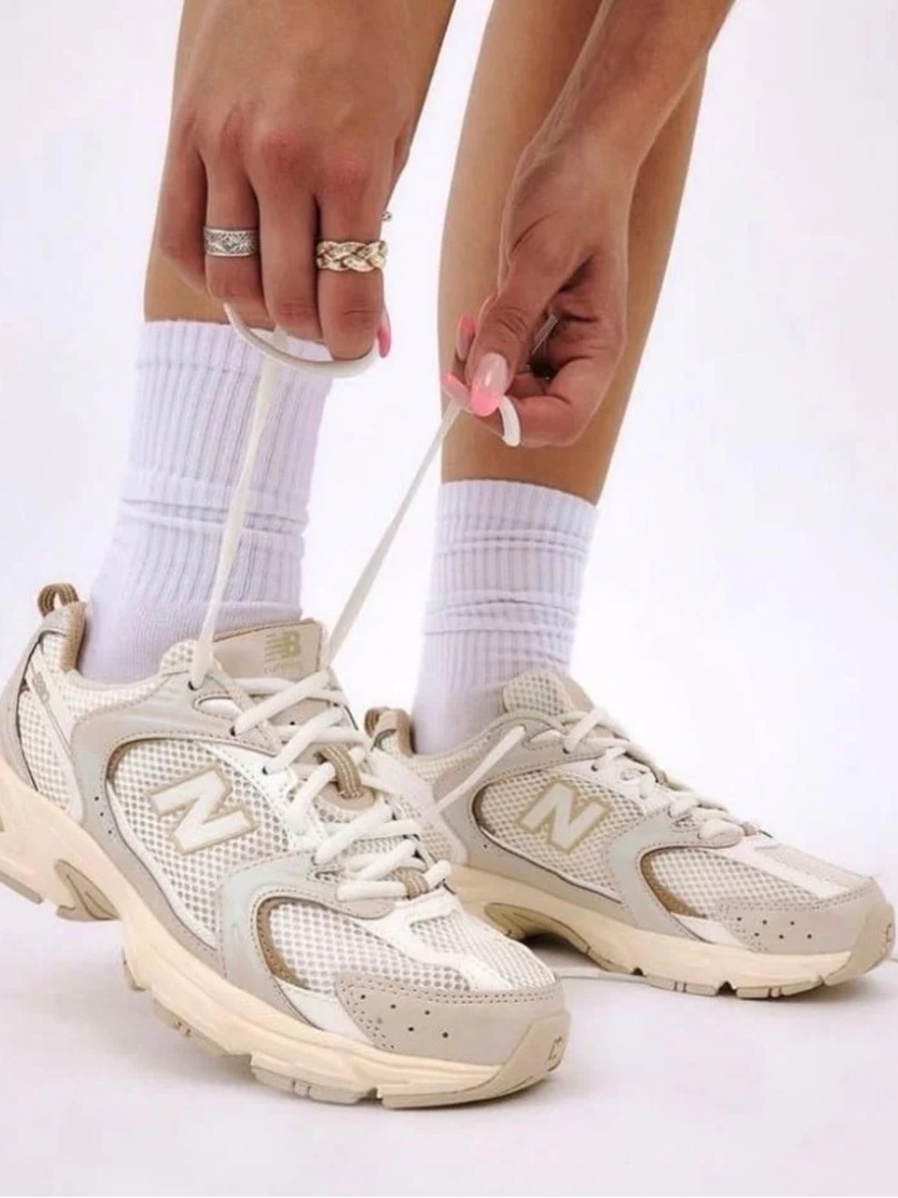 New Balance 530 Angora Cream Beige Sneakers Women’s Size 7 EUC